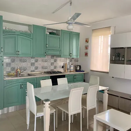Holiday home Acquamarina